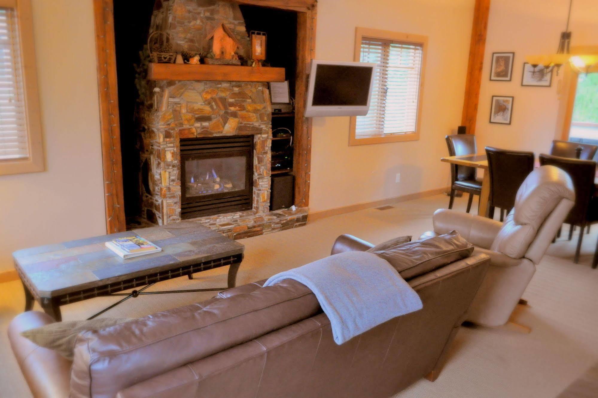 Red Mountain Village Condos Rossland Zewnętrze zdjęcie